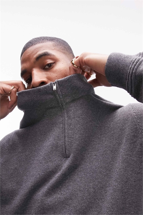 Essentials с 1/4-застежкой-молнией артикул 134044724