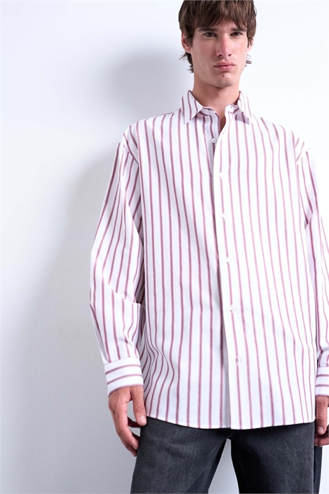 Рубашка с длинными рукавами в полоску свободного кроя артикул 148709104