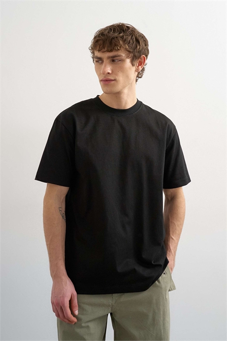 Футболка свободного кроя артикул 143500524