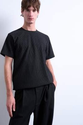 Футболка классического кроя с металлической полоской артикул 152349531