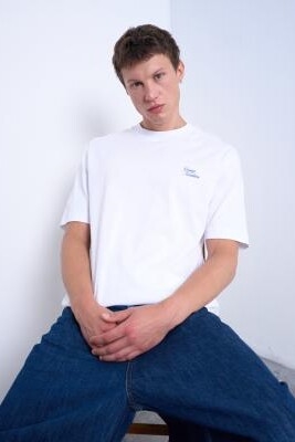 Футболка с принтом «Relaxed for Going Nowhere» артикул 150265752