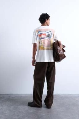 Футболка свободного кроя с абстрактным принтом в виде блоков артикул 149423328