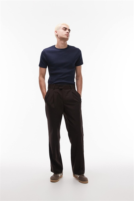 Футболка облегающего кроя с ребристой отделкой артикул 148041159