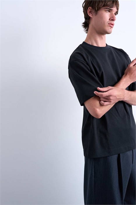 Футболка премиум-класса с укороченным кроем артикул 146856385