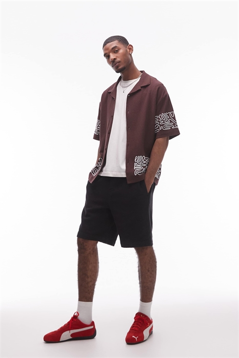 Бермуды с фактурной текстурой артикул 142509926