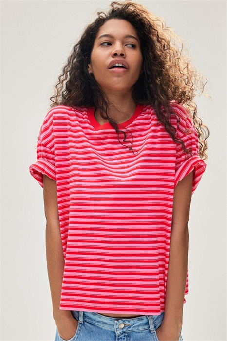 Футболка с принтом прямого кроя артикул 155444259