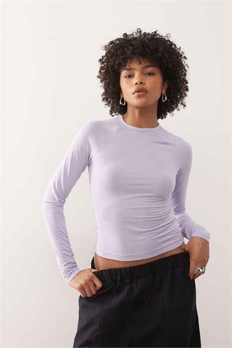 Сверхмягкая кофта с длинными рукавами и раглановыми вставками, облегающего кроя артикул 153576732