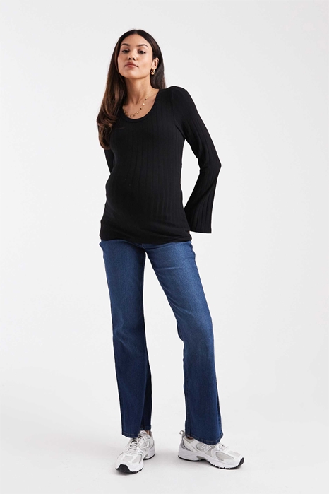 Джинсы-клёш для беременных от Mamalicious с мягкой резинкой над животом артикул 148917135