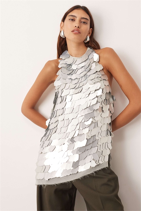 Длинный топ с открытой спиной, украшенный пайетками в виде осколков артикул 146905830