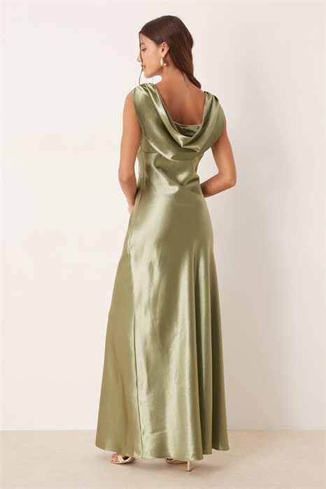 Макси-платье без рукавов с плиссировкой артикул 149768683