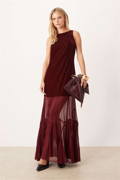 ASOS DESIGN: Макси-платье из бархата с заниженной талией и прозрачной юбкой с годетами, модель Petite артикул 149518729