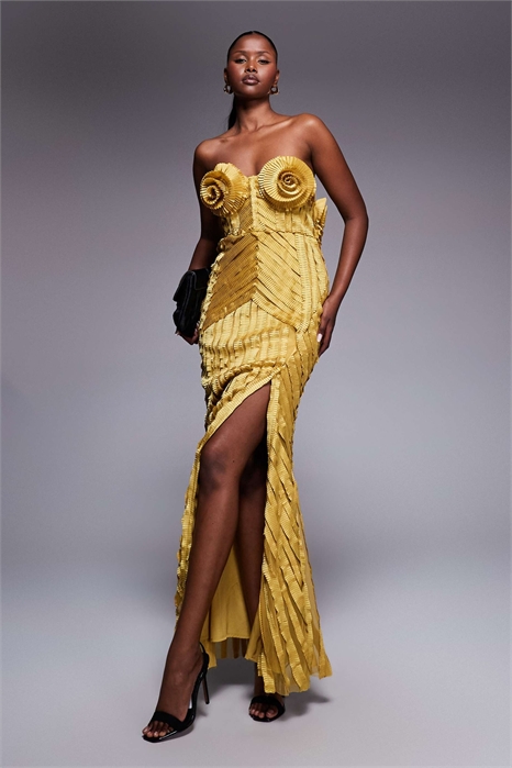 Макси-платье с экстравагантными складками и чашками-корсажами артикул 147829899