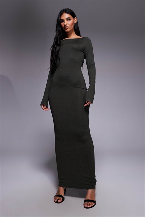 Эксклюзивное макси-платье с длинными рукавами, связанное из тонкой пряжи, с капюшоном и завязками сзади артикул 153527872