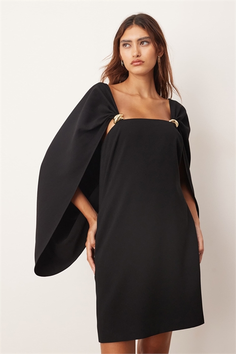 Мини-платье-футляр с рукавами-крыльями и металлической отделкой артикул 143376965