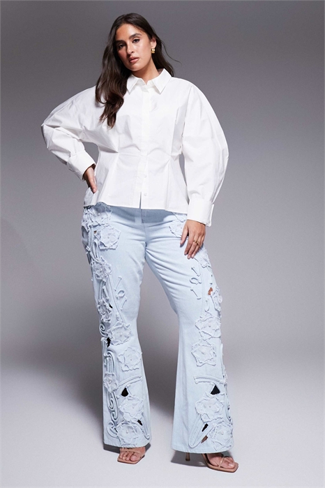 Джинсы Cornellli из джинсовой ткани с жемчужными вставками и цветами из органзы артикул 141706813