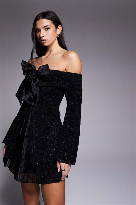 Мини-платье из букле с эффектом «бардо» с плиссированной юбкой и бантиком артикул 148295312