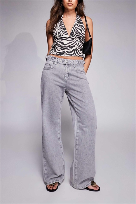 Джинсы Scheana с низкой посадкой, пряжкой и широкими брючинами артикул 140373373