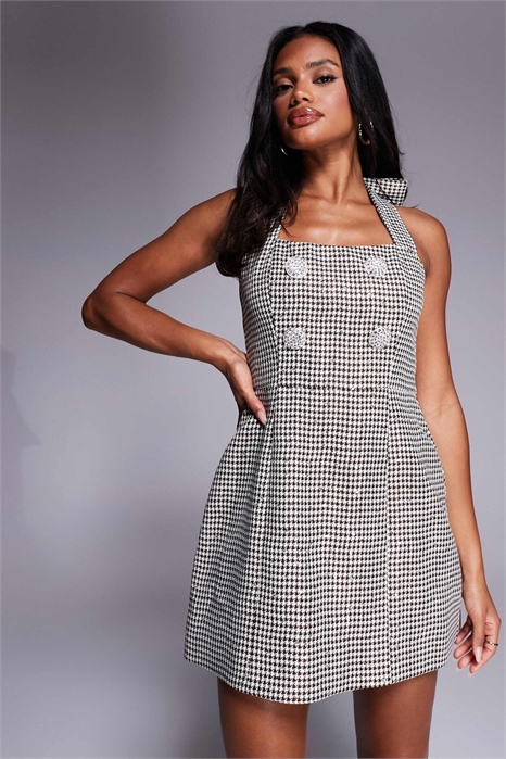 Мини-платье с открытыми плечами из ткани в клетку «гусиная лапка» с пайетками и украшенными пуговицами артикул 143083677