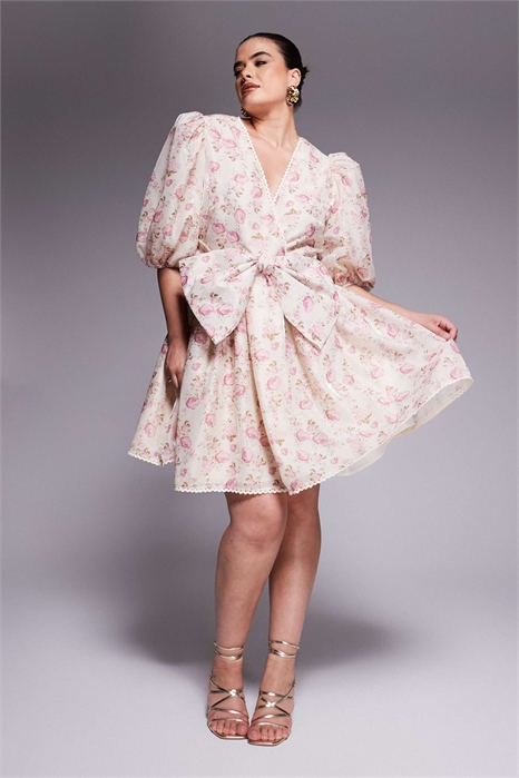 Мини-платье с жакардовым принтом, рукавами-буф и бантиком артикул 139986499