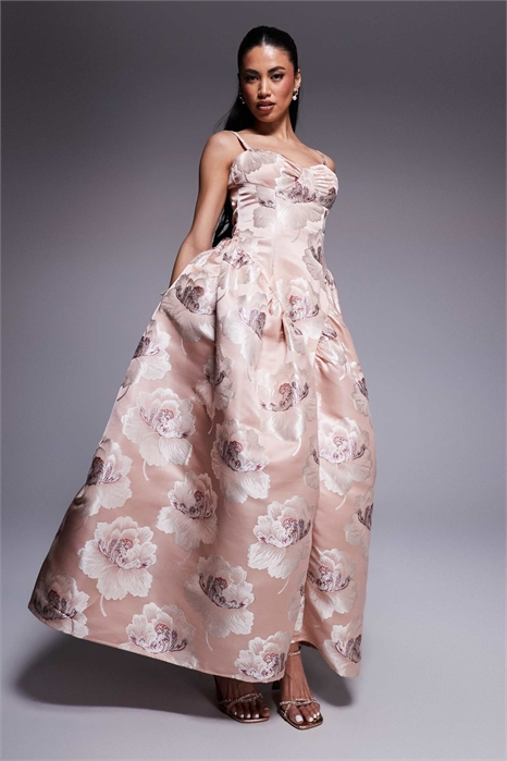 Макси-платье с жаккардовым узором и заниженной талией артикул 140660265