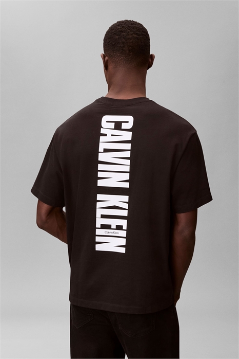 Футболка с вертикальным логотипом артикул 154178245