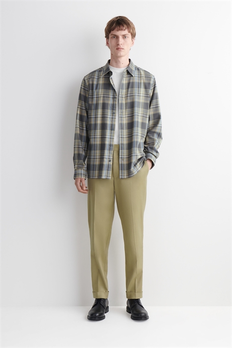 Брюки из льна и хлопка, приталенного кроя с прямыми брючинами артикул 1326902002