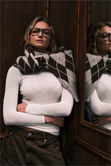 Топ с высоким воротником и сборками по бокам, выполненный из тонкого мягкого на ощупь материала артикул 151482720