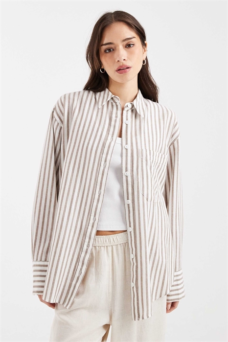 Рубашка свободного кроя из льна артикул 152627404