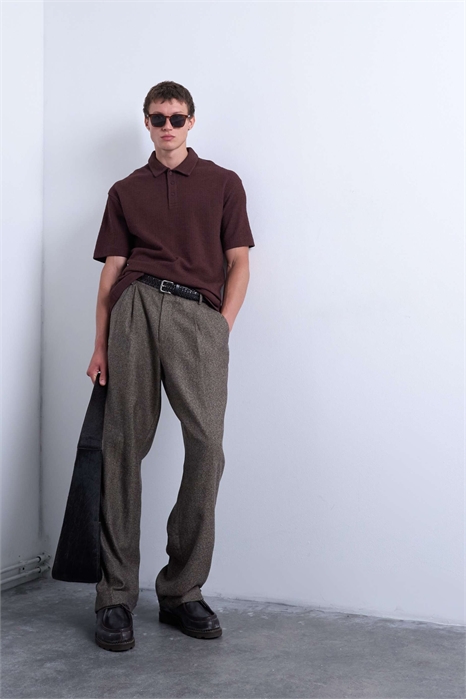 Брюки с широкими брючинами и складками в клетку артикул 143753503