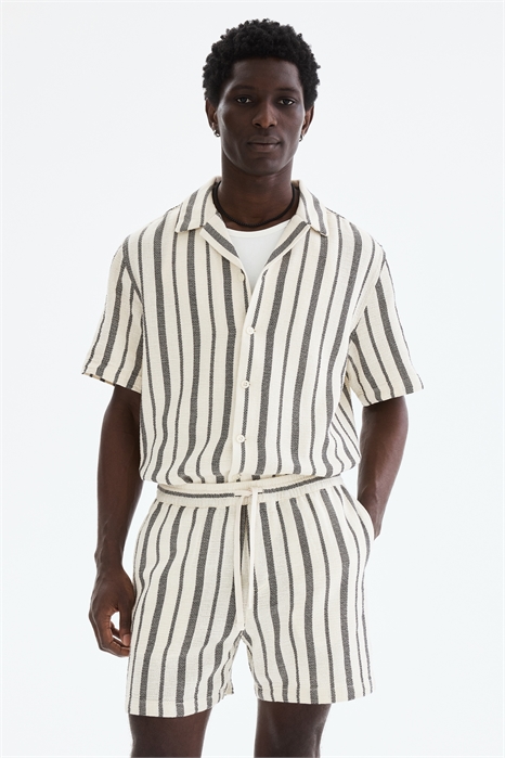 Шорты классического кроя артикул 1322170007