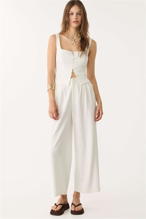 Брюки-кюлоты из смесовой ткани с вытачками артикул 154054873