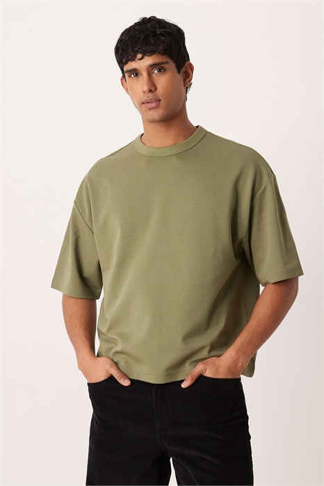 Футболка oversize свободного кроя из плотной ткани от breatheMAX артикул 152900015