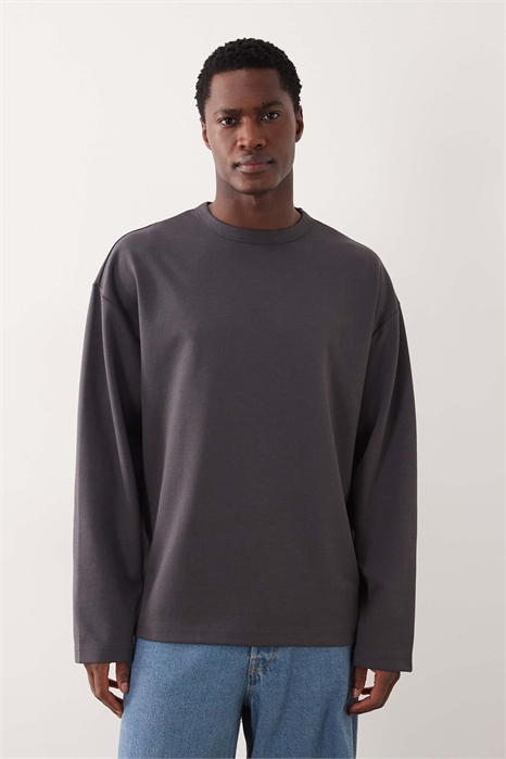 Футболка с длинным рукавом и свободным кроем из плотной ткани breatheMAX™ артикул 152866222