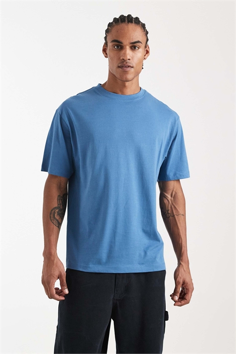 Футболка Essentials в стиле кэжуал артикул 154691736