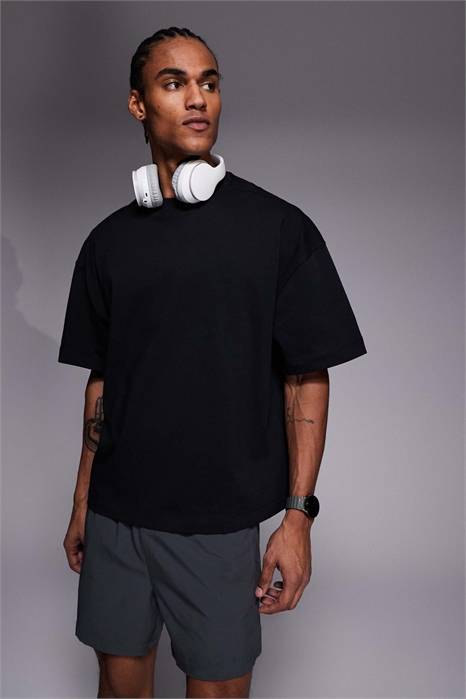 Футболка из плотного хлопка свободного кроя с заниженными плечами и технологией быстрого высыхания артикул 153246316