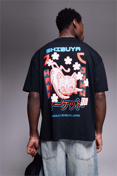 Футболка свободного кроя с сувенирным принтом черного цвета артикул 147692065