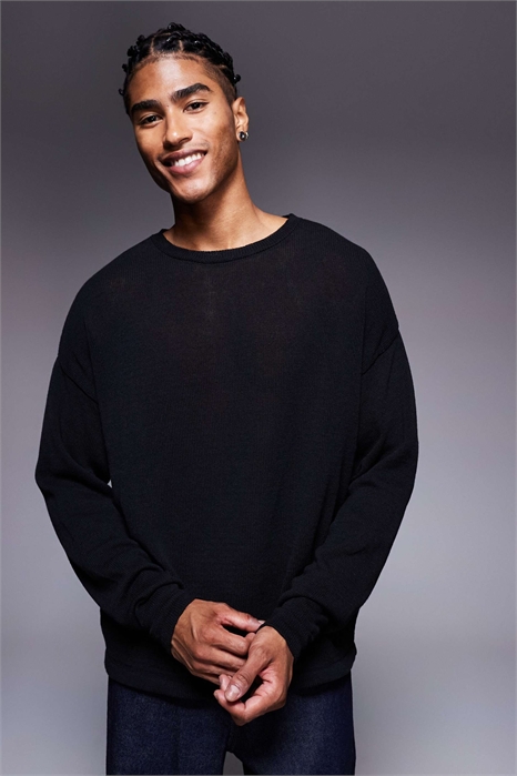 Трикотажная футболка с круглым вырезом и длинными рукавами свободного кроя артикул 150005169