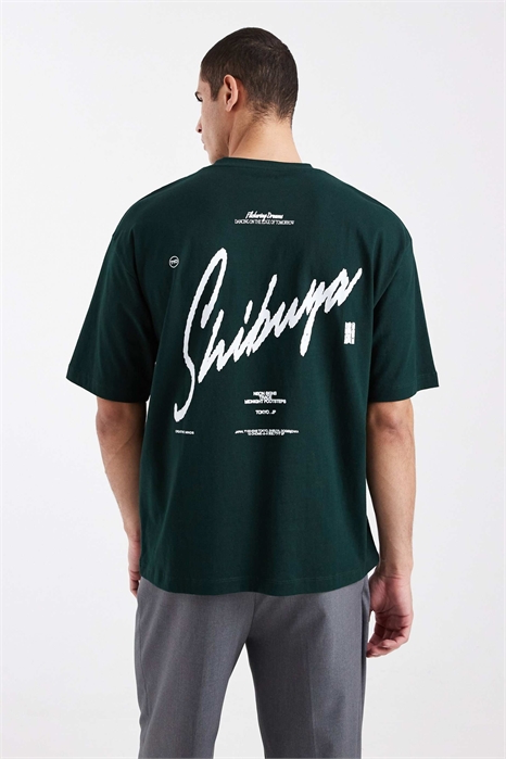 Футболка свободного кроя с принтом «Сибуя» артикул 155473511