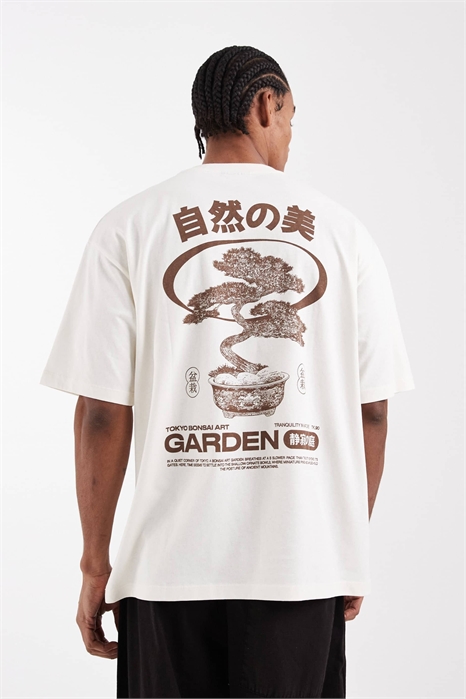Футболка свободного кроя с принтом в виде бонсай артикул 155702510