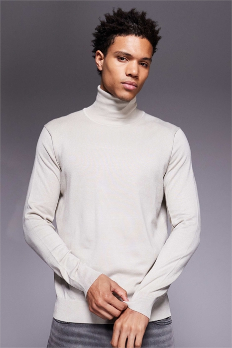 Свитер с высоким воротником артикул 152149649