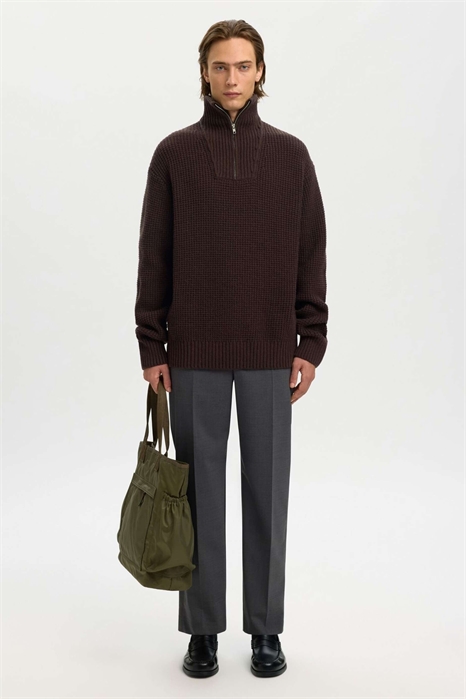 Свитер с полузастежкой-молнией артикул 154374368