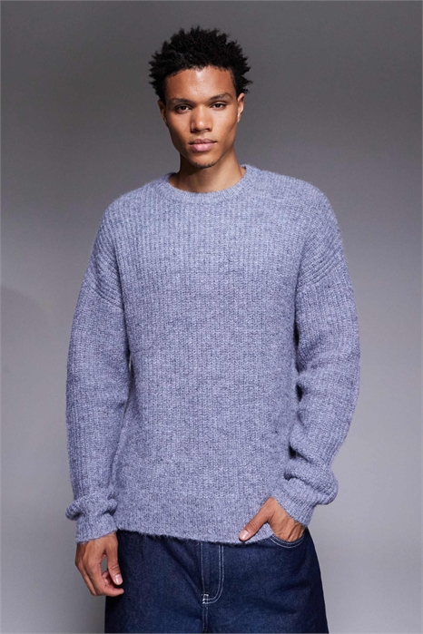 Свободный вязаный свитер с круглым вырезом артикул 149429736