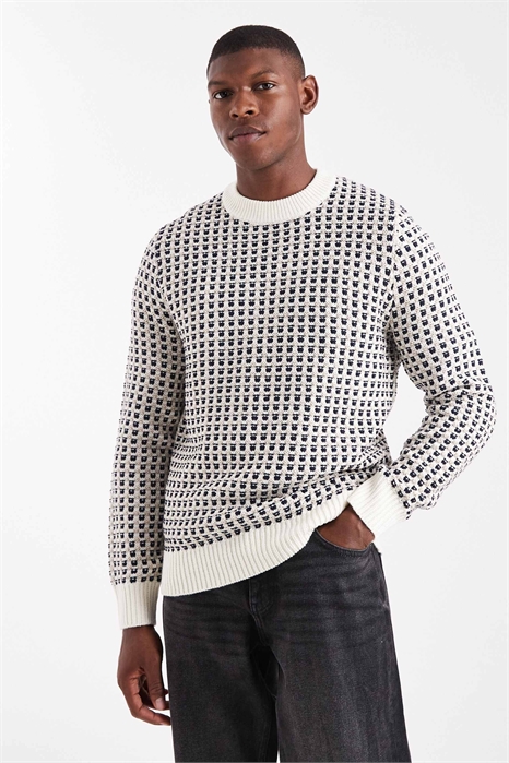 Свитер с круглым вырезом и контрастной фактурной отделкой артикул 151859458