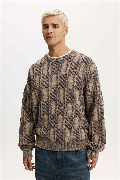 Вязаное из гаража артикул 153602590