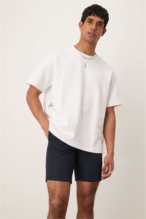 Стильные шорты с прямыми брючинами артикул 139305357