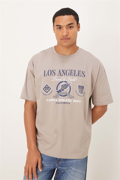 Футболка свободного кроя со спортивным принтом артикул 143050991