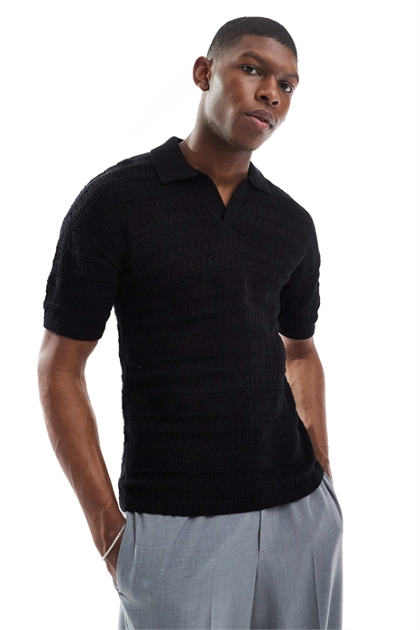 Поло с открытым вырезом и распашными плечами из ажурной вязки артикул 140414640