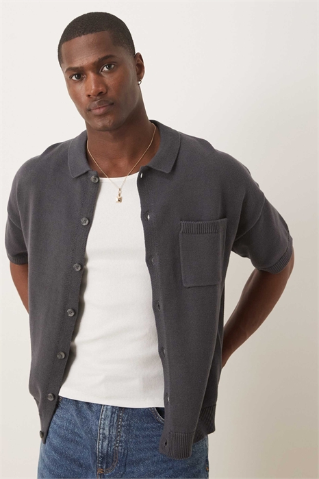 Полуприталенная поло-рубашка из трикотажа средней плотности с пуговицами артикул 138804796