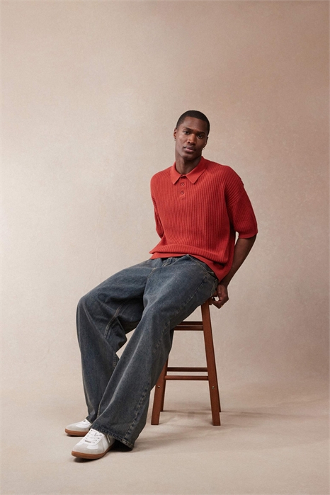 Поло из трикотажа с небрежной текстурой артикул 139923850