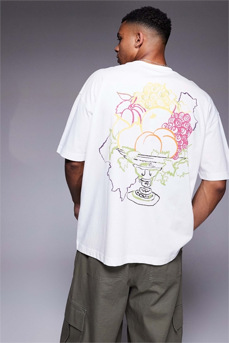 Футболка свободного кроя с летним принтом артикул 142432259